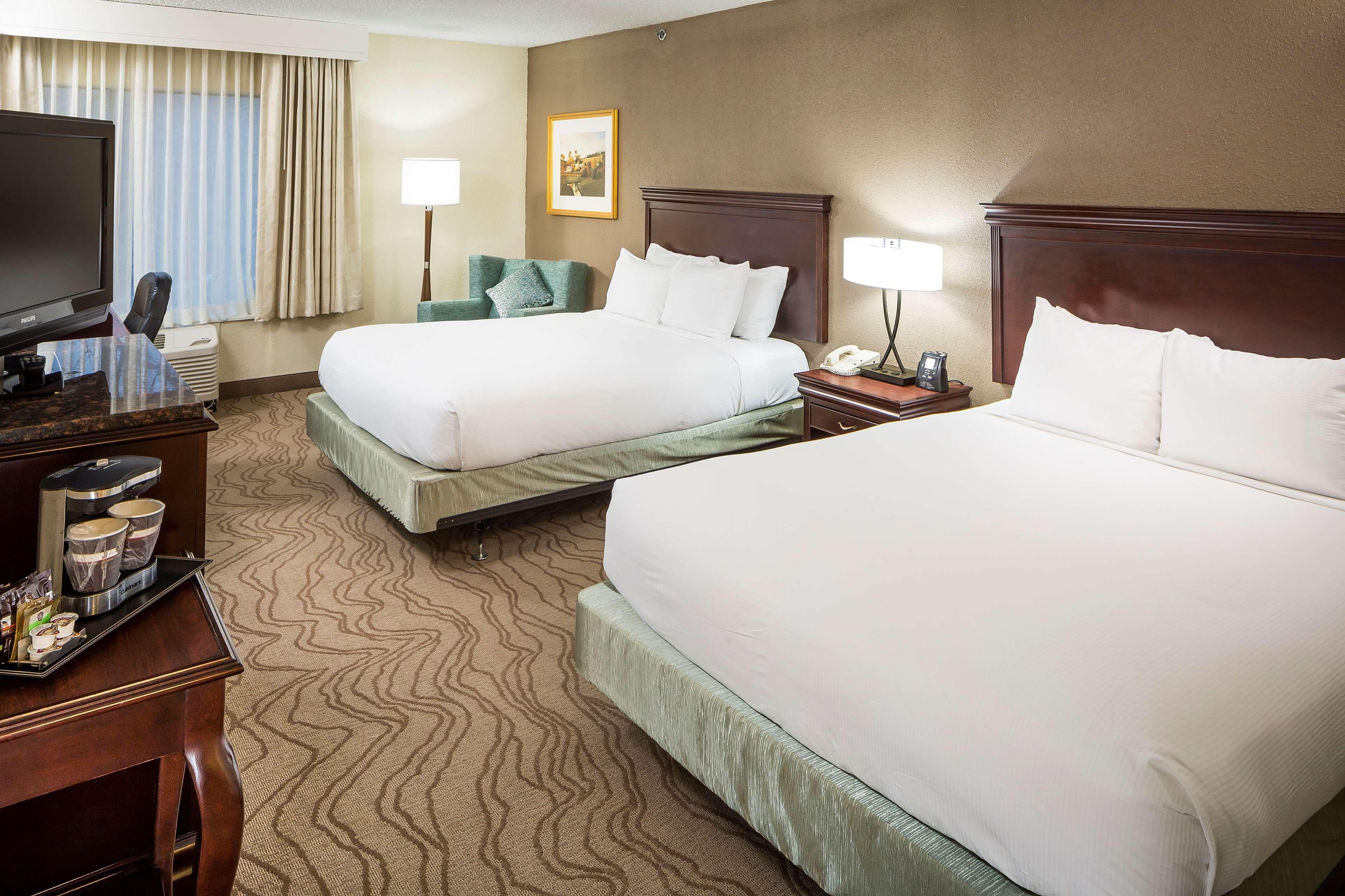 Doubletree By Hilton Boston-Milford Hotel Екстериор снимка