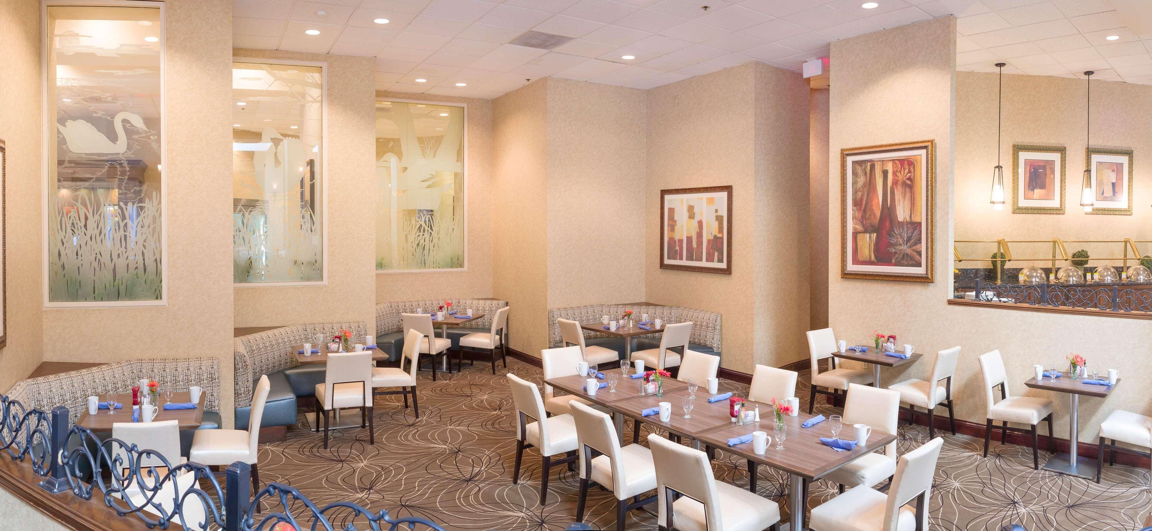 Doubletree By Hilton Boston-Milford Hotel Екстериор снимка
