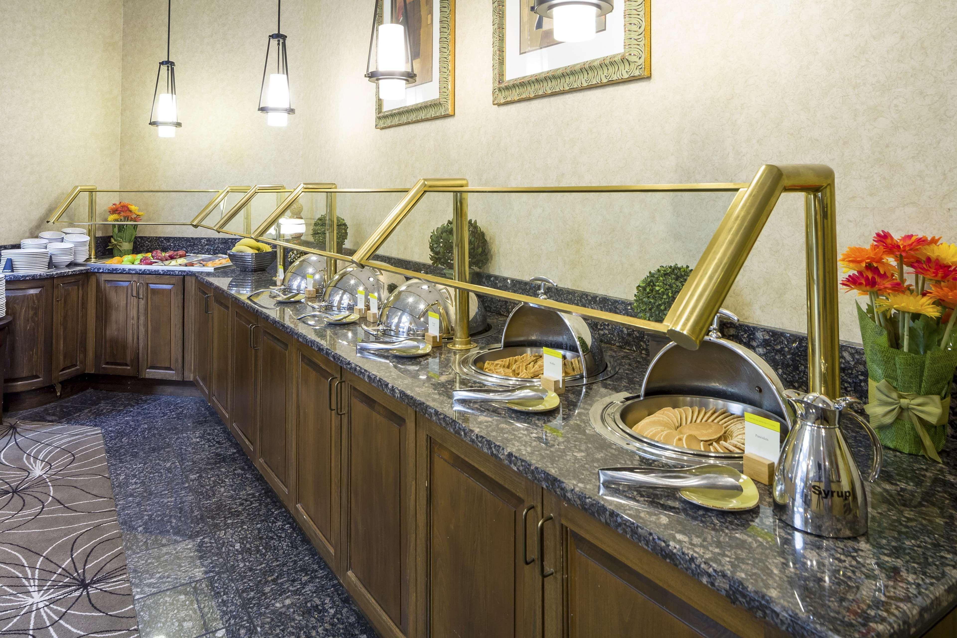 Doubletree By Hilton Boston-Milford Hotel Екстериор снимка