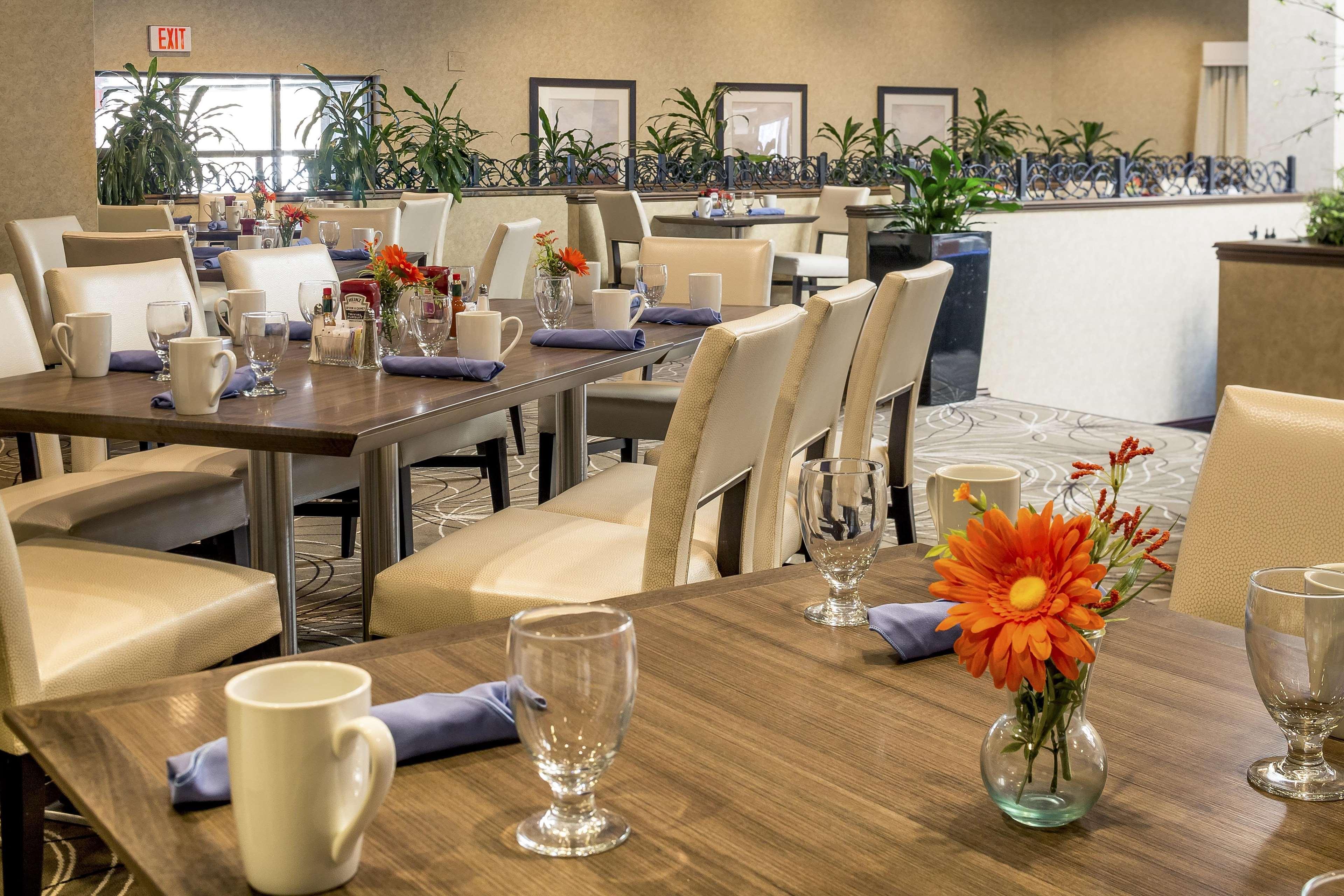 Doubletree By Hilton Boston-Milford Hotel Екстериор снимка