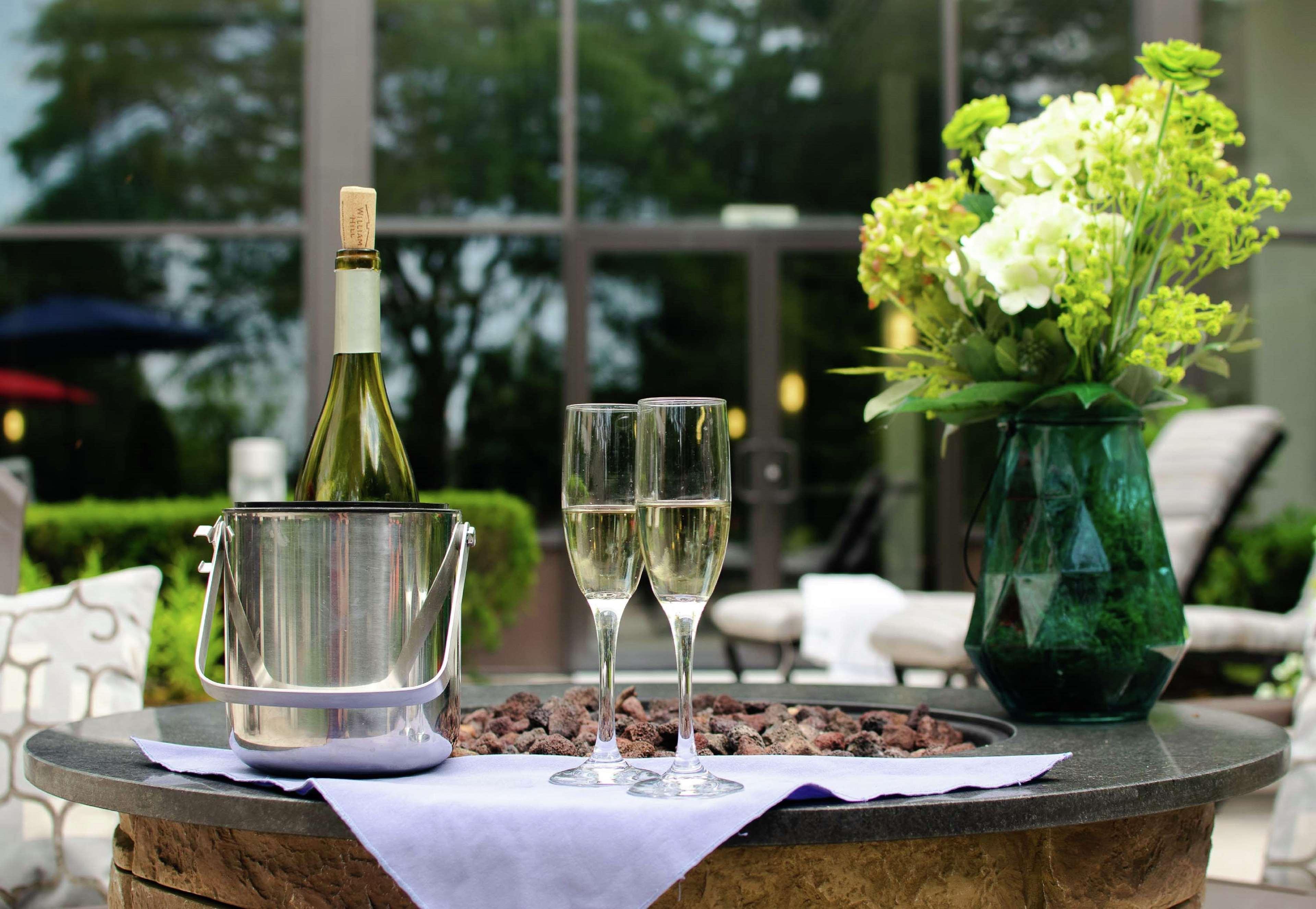 Doubletree By Hilton Boston-Milford Hotel Екстериор снимка