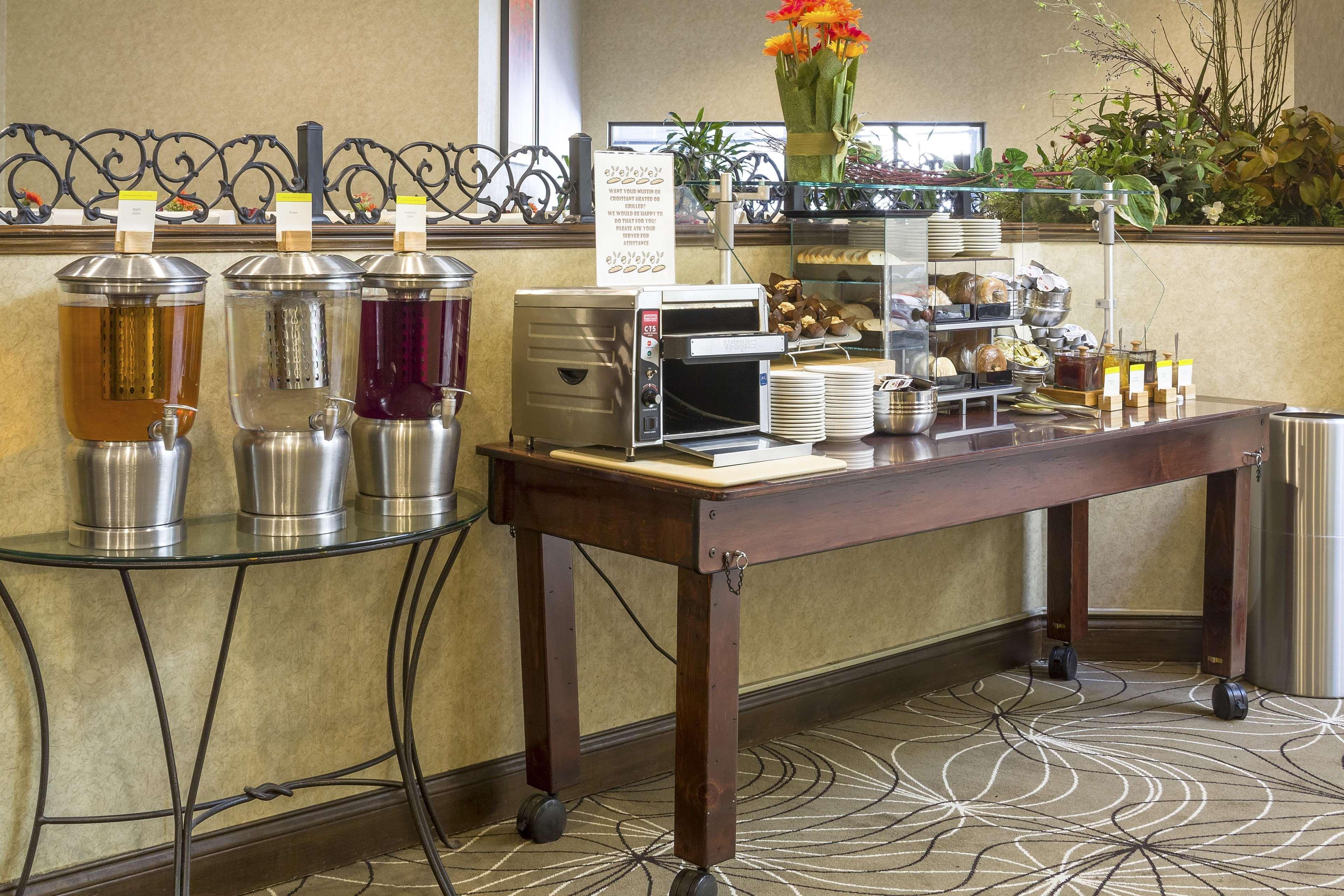 Doubletree By Hilton Boston-Milford Hotel Екстериор снимка