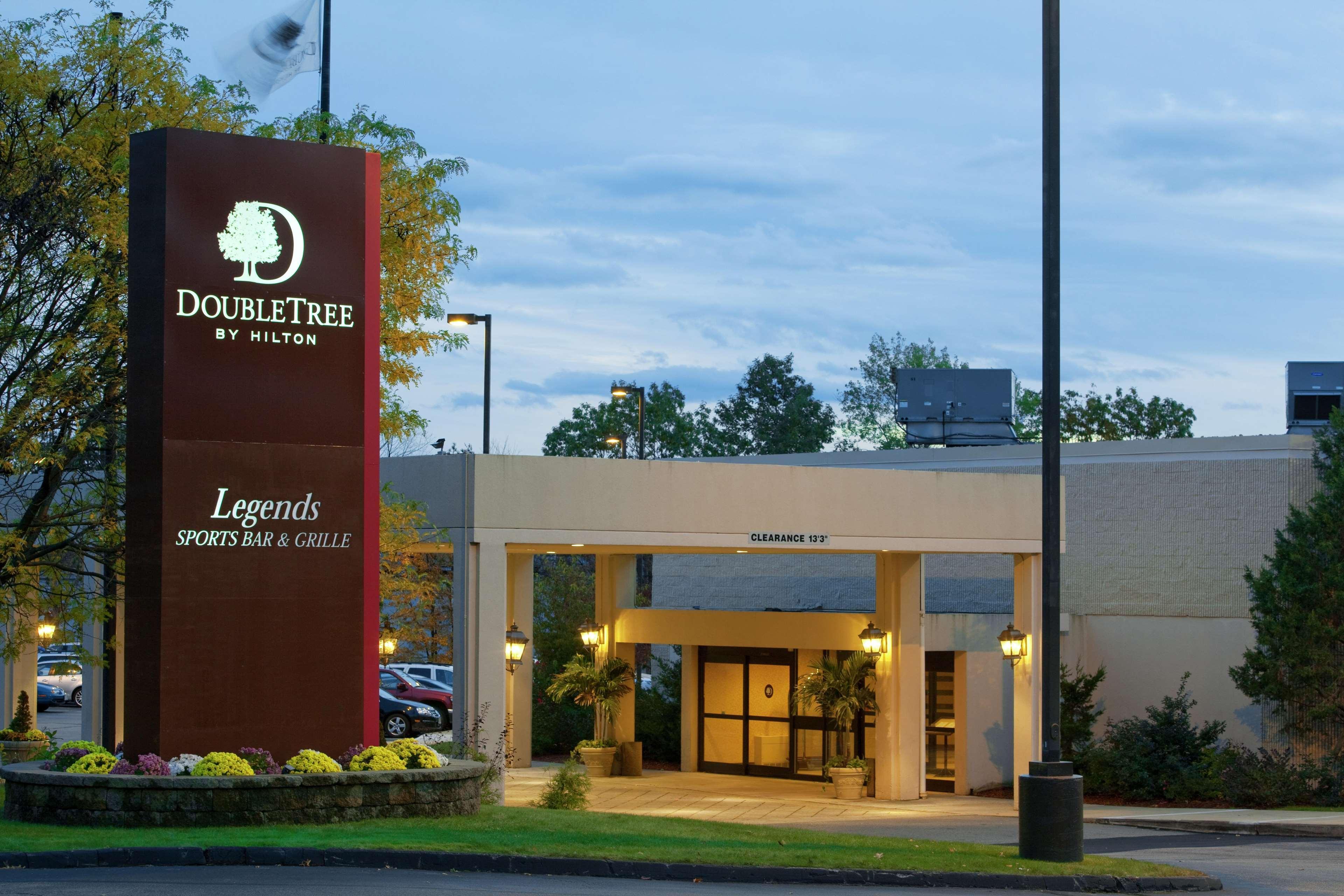 Doubletree By Hilton Boston-Milford Hotel Екстериор снимка