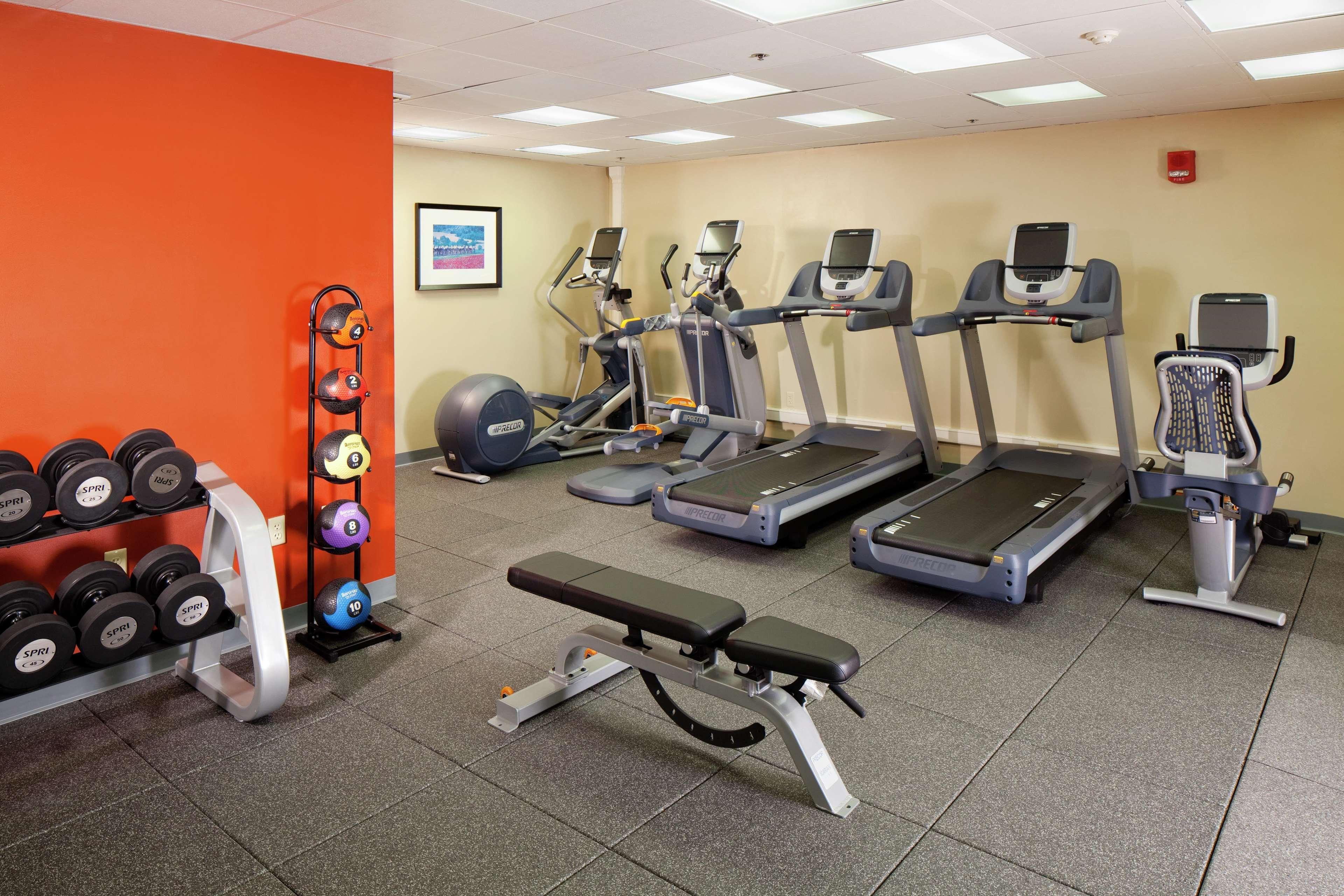 Doubletree By Hilton Boston-Milford Hotel Съоръжения снимка