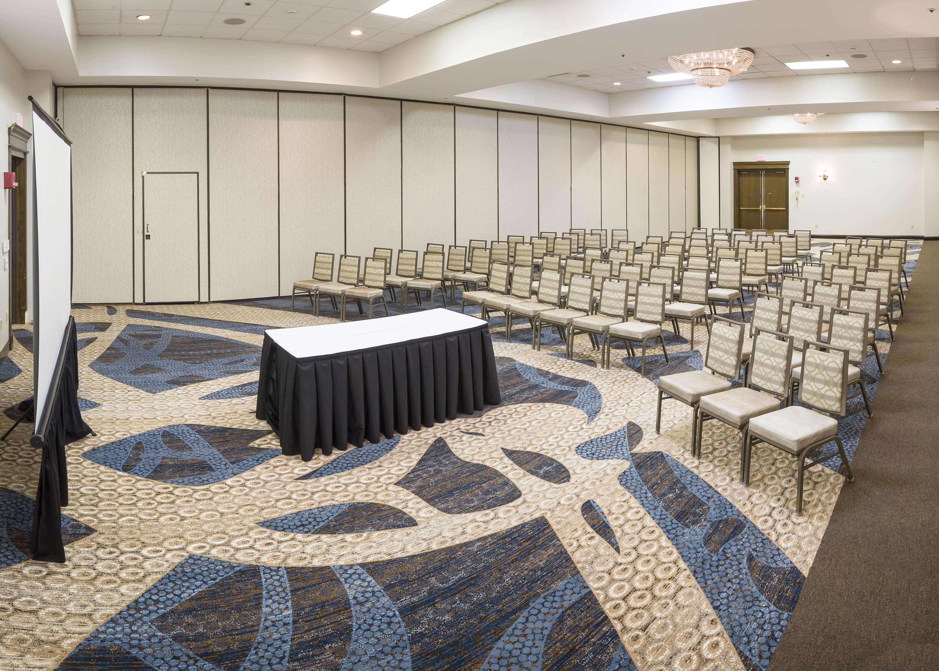 Doubletree By Hilton Boston-Milford Hotel Екстериор снимка