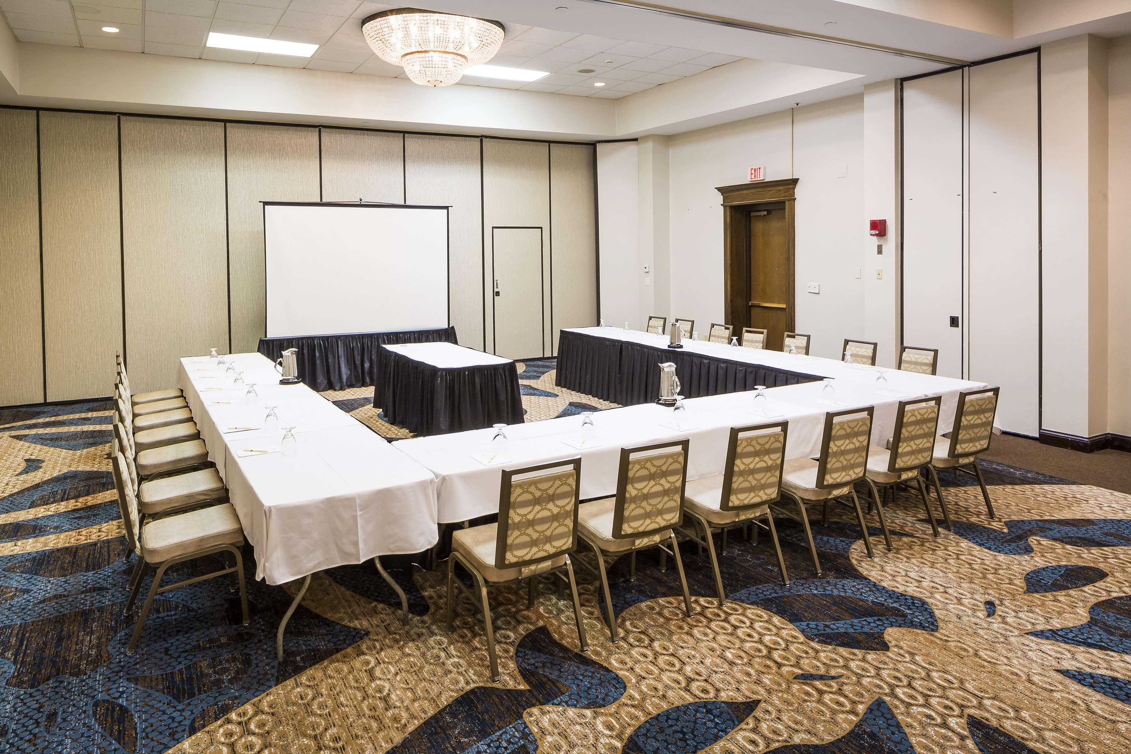 Doubletree By Hilton Boston-Milford Hotel Екстериор снимка