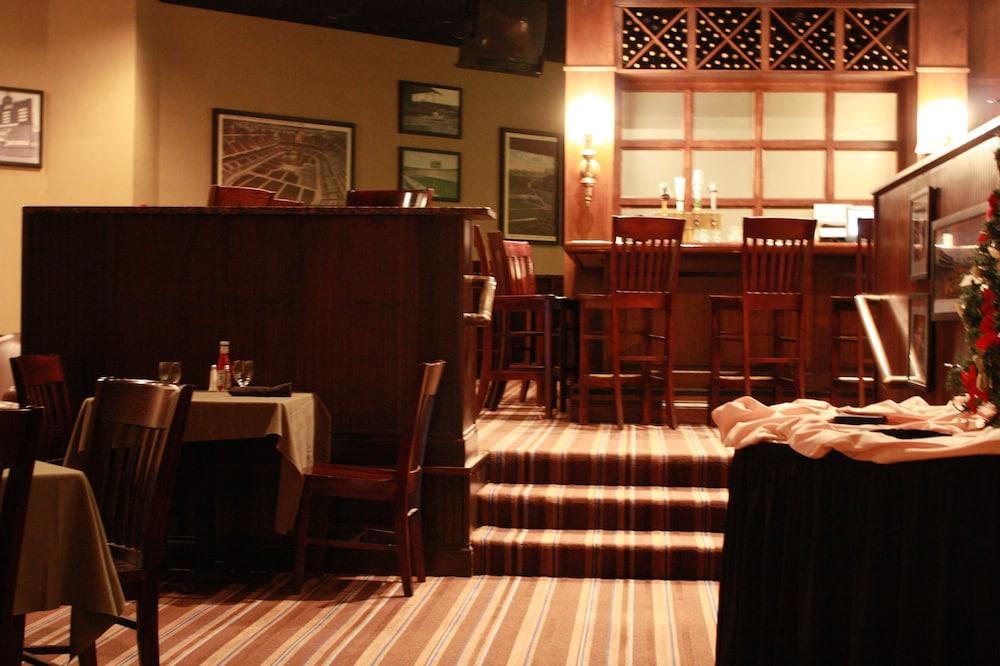 Doubletree By Hilton Boston-Milford Hotel Екстериор снимка