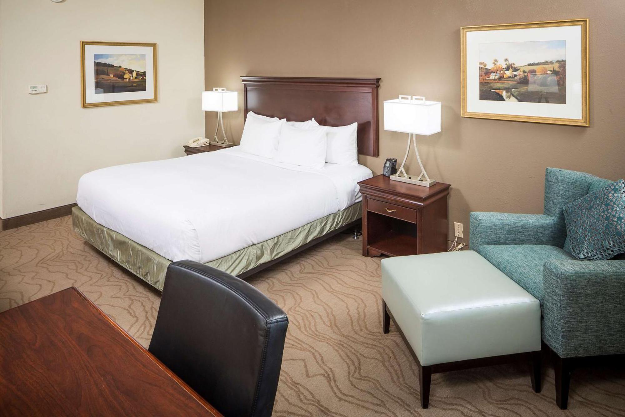 Doubletree By Hilton Boston-Milford Hotel Екстериор снимка