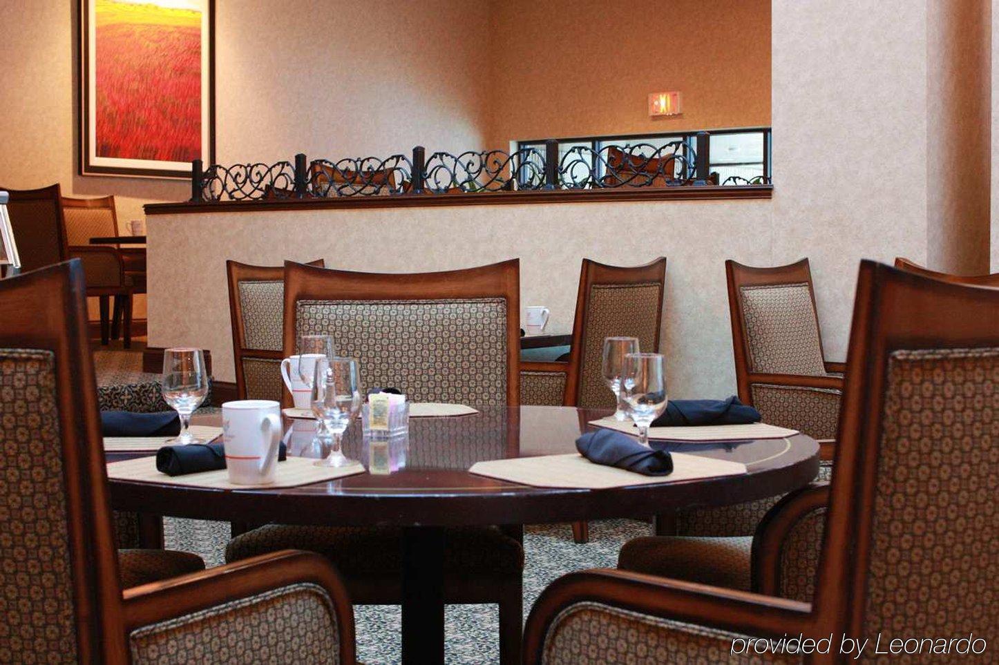 Doubletree By Hilton Boston-Milford Hotel Ресторант снимка