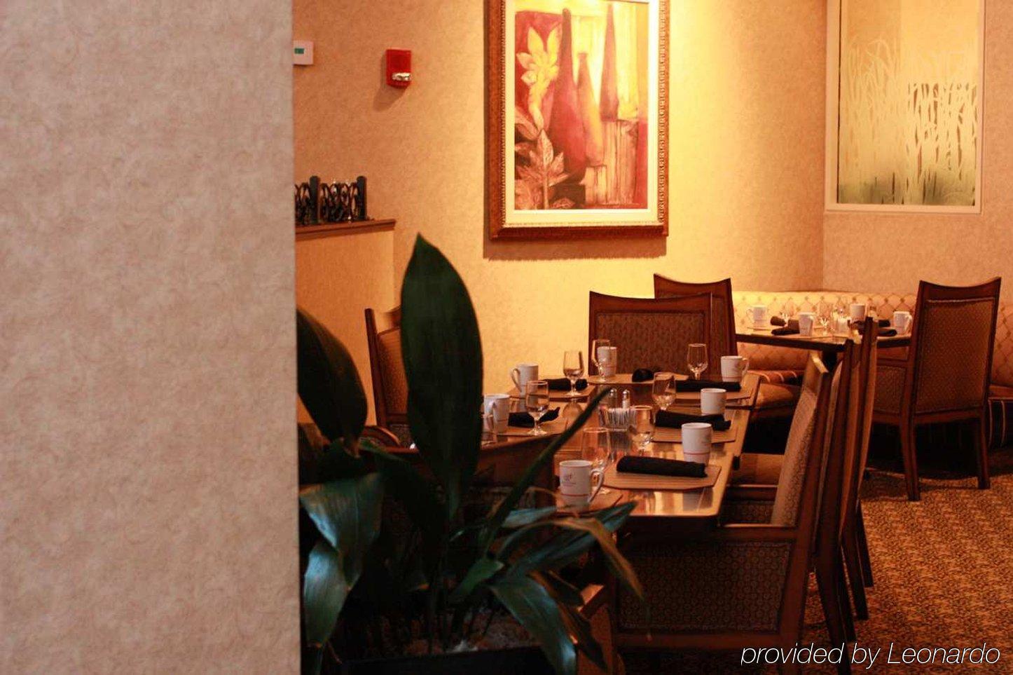 Doubletree By Hilton Boston-Milford Hotel Ресторант снимка