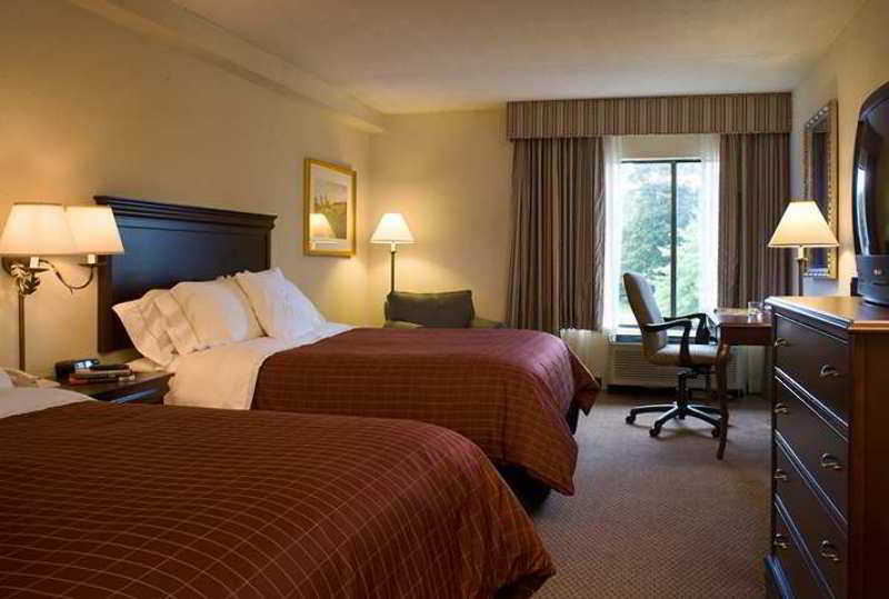 Doubletree By Hilton Boston-Milford Hotel Стая снимка