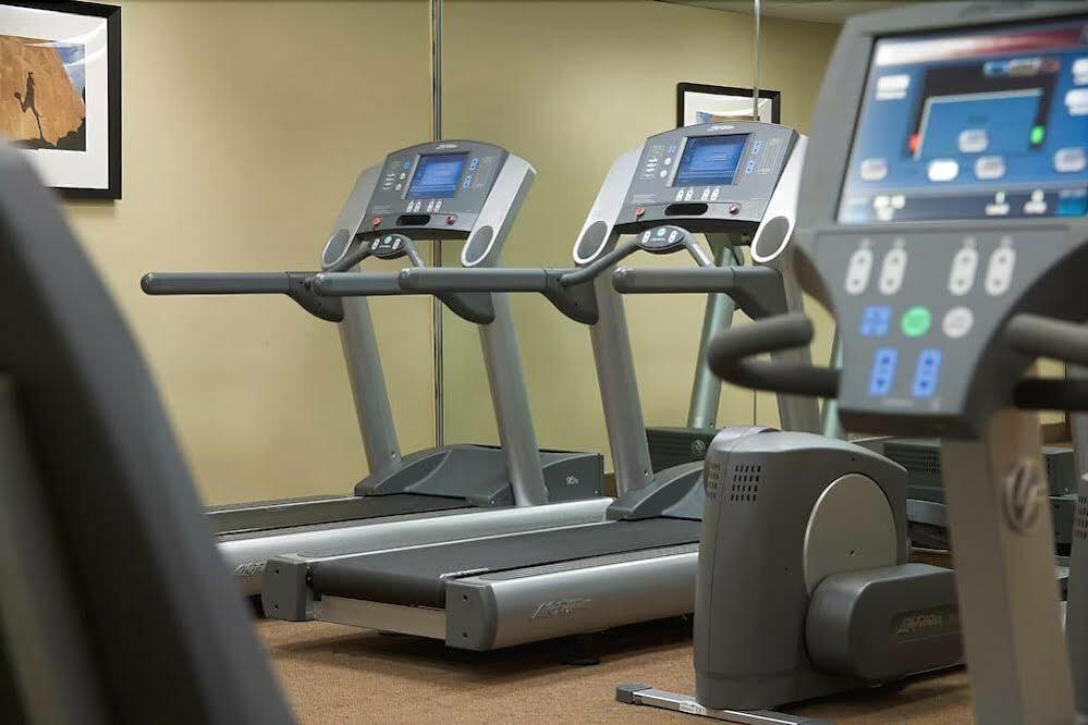 Doubletree By Hilton Boston-Milford Hotel Съоръжения снимка
